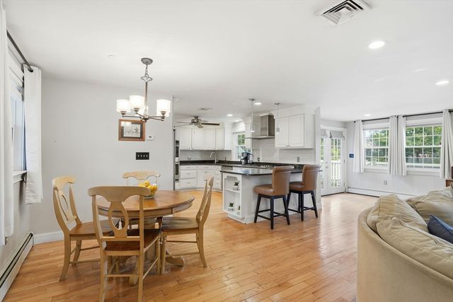 21 Kent Rd, Weymouth, MA 02190