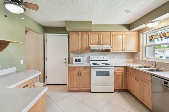 3072 KEENE PARK DRIVE, Largo, FL 33771