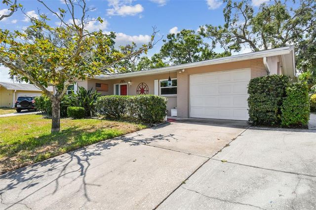 3072 KEENE PARK DRIVE, Largo, FL 33771