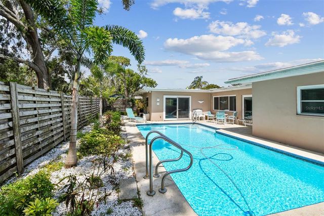 3072 KEENE PARK DRIVE, Largo, FL 33771