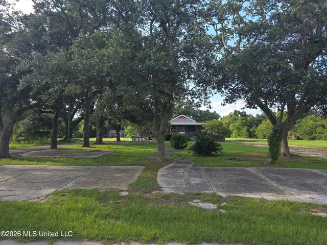 202 Palmetto Lane, Gulfport, MS 39507