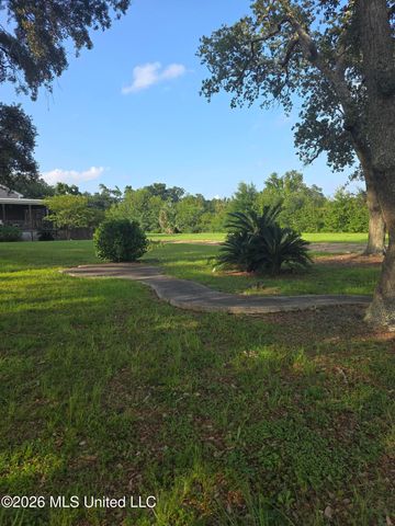 202 Palmetto Lane, Gulfport, MS 39507
