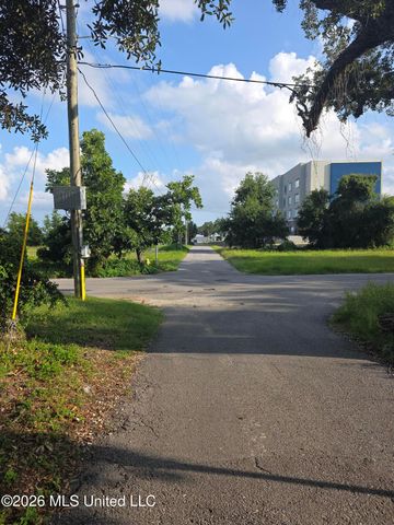 202 Palmetto Lane, Gulfport, MS 39507