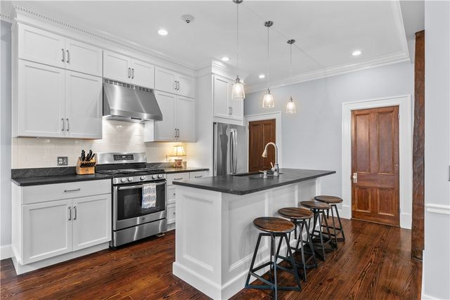 44 Bradford Street 49, Bristol, RI 02809