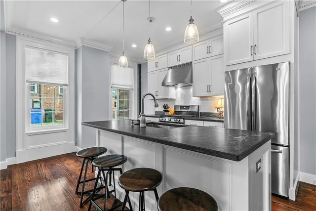 44 Bradford Street 49, Bristol, RI 02809