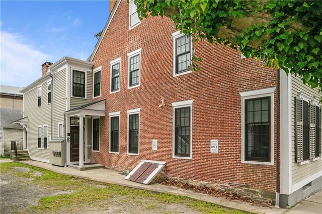 44 Bradford Street 49, Bristol, RI 02809