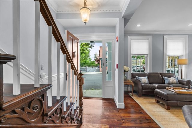 44 Bradford Street 49, Bristol, RI 02809