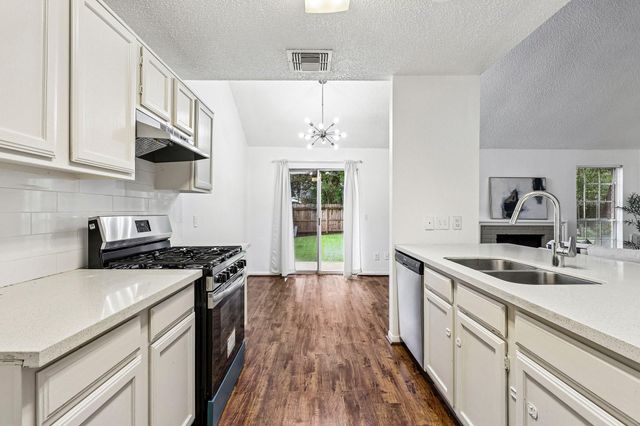 4406 Alamo Avenue, Sugar Land, TX 77479