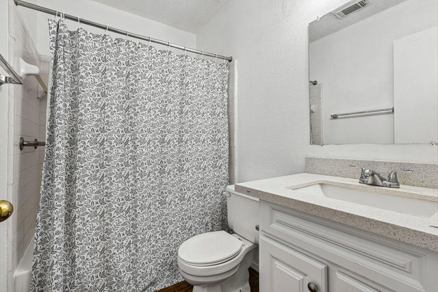 4406 Alamo Avenue, Sugar Land, TX 77479