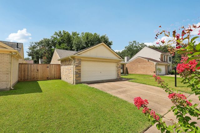 4406 Alamo Avenue, Sugar Land, TX 77479