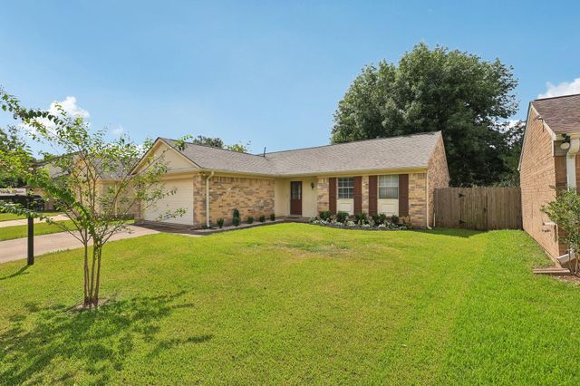 4406 Alamo Avenue, Sugar Land, TX 77479