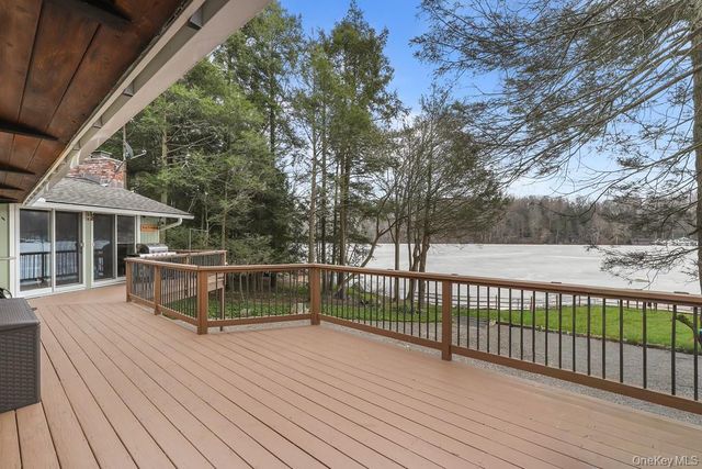 58 Twin Lakes Road, South Salem, NY 10590