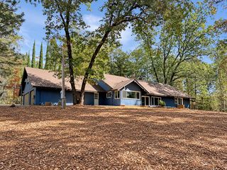 27366 Table Meadow Rd, Auburn, CA 95602