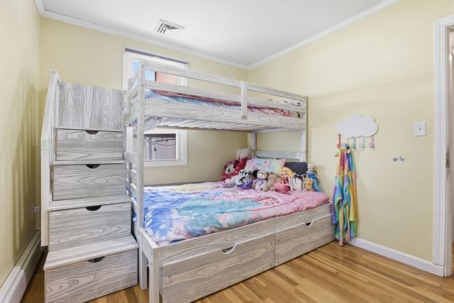 8 Maple Rd, Westford, MA 01886