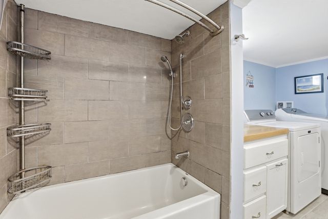 8 Maple Rd, Westford, MA 01886