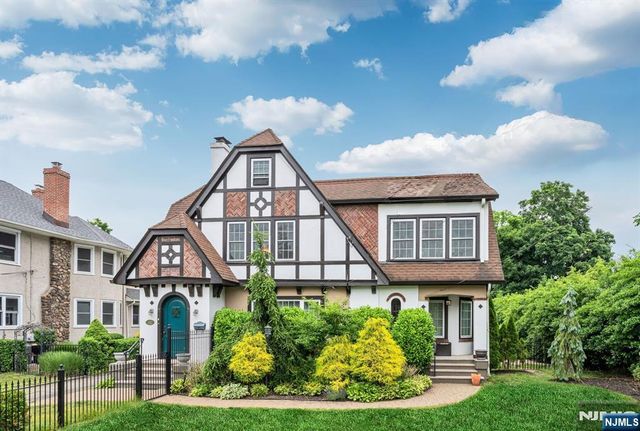 103 N Walnut Street, Ridgewood, NJ 07450