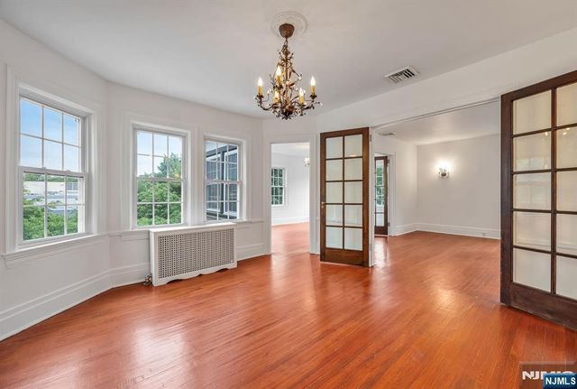 103 N Walnut Street, Ridgewood, NJ 07450