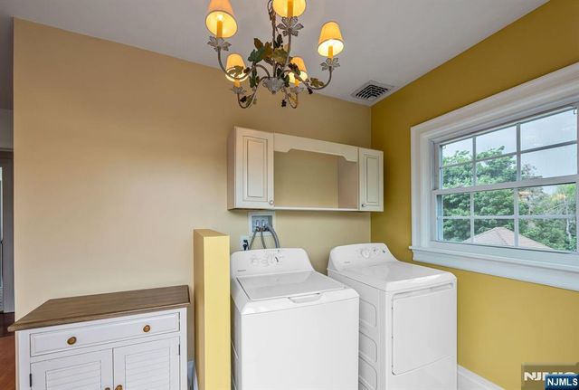 103 N Walnut Street, Ridgewood, NJ 07450