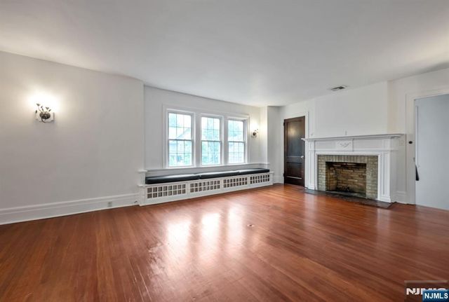 103 N Walnut Street, Ridgewood, NJ 07450