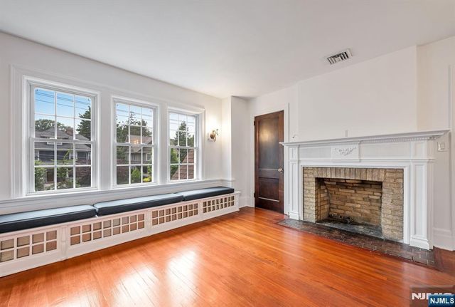 103 N Walnut Street, Ridgewood, NJ 07450