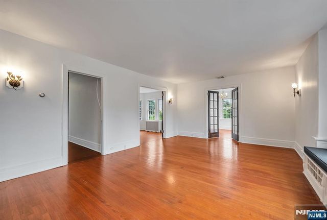 103 N Walnut Street, Ridgewood, NJ 07450