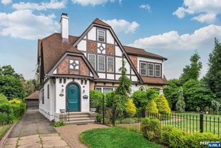 103 N Walnut Street, Ridgewood, NJ 07450