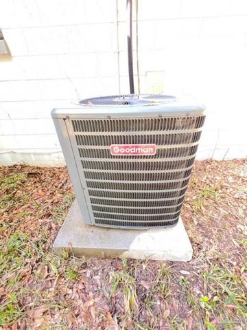 913 Belair Rd, Pensacola, FL 32505