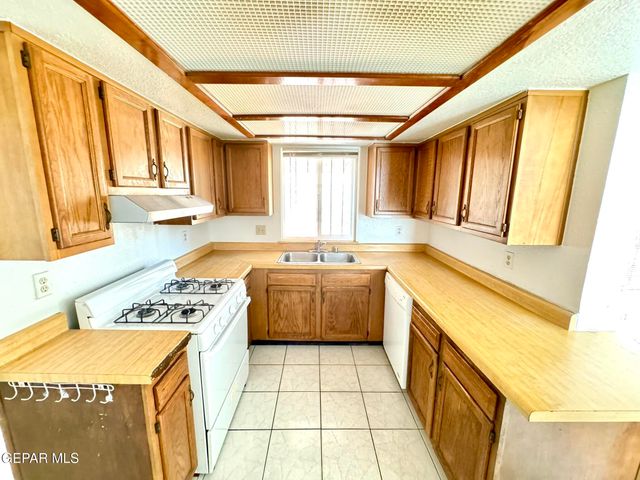 2218 Seagull Drive, El Paso, TX 79936