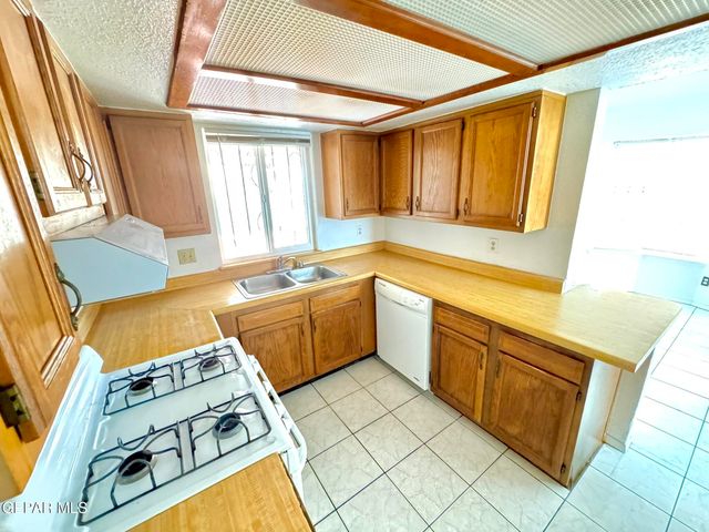 2218 Seagull Drive, El Paso, TX 79936