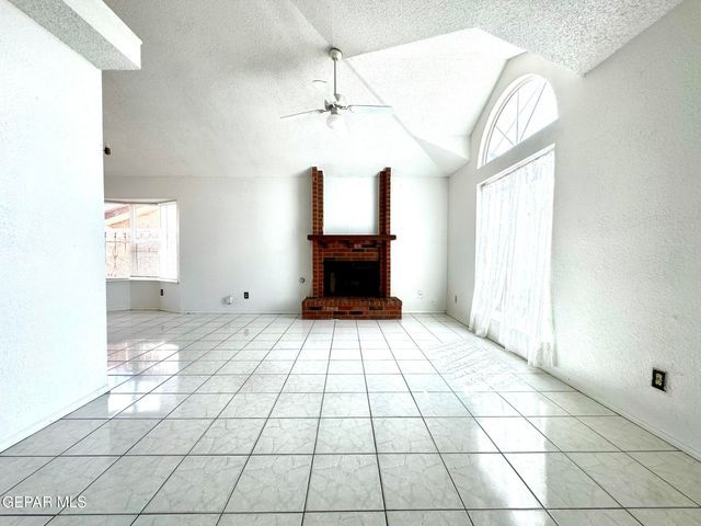 2218 Seagull Drive, El Paso, TX 79936