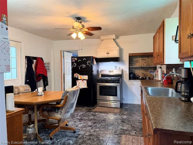 38303 Little Mack Avenue, Clinton Township, MI 48036