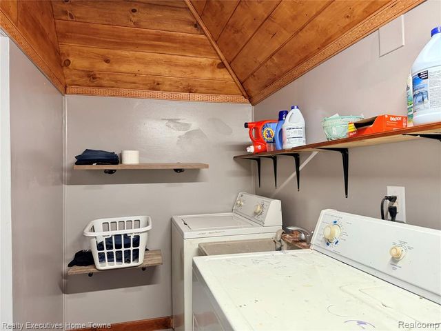38303 Little Mack Avenue, Clinton Township, MI 48036