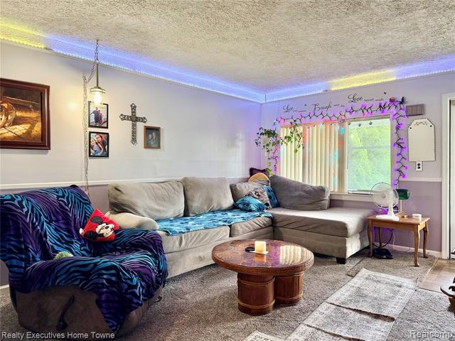 38303 Little Mack Avenue, Clinton Township, MI 48036