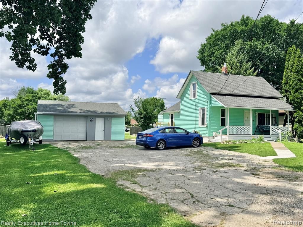 38303 Little Mack Avenue, Clinton Township, MI 48036