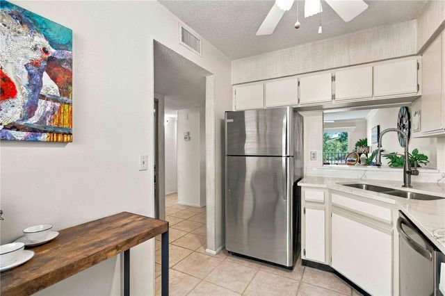 7294 CLOISTER DRIVE 23, Sarasota, FL 34231