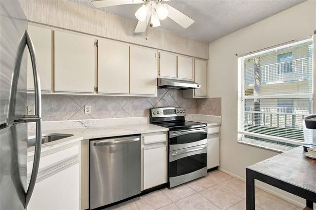 7294 CLOISTER DRIVE 23, Sarasota, FL 34231
