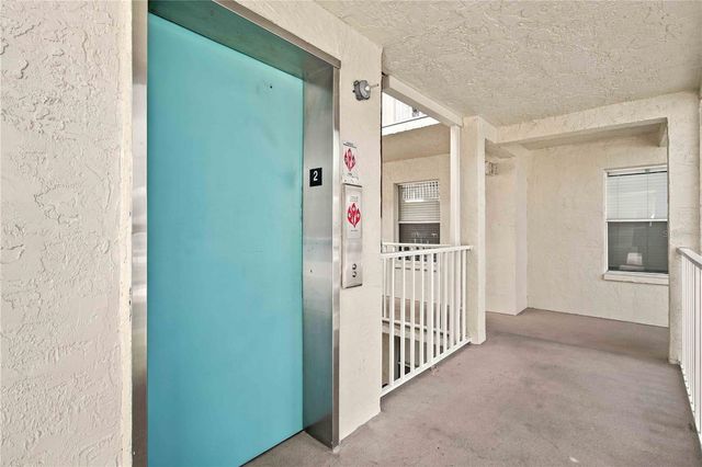 7294 CLOISTER DRIVE 23, Sarasota, FL 34231