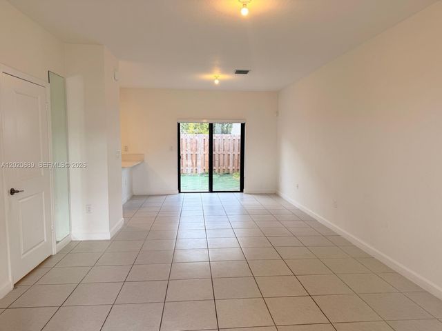 12875 SW 231st Ter, Miami, FL 33170