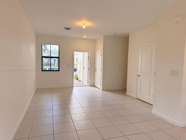 12875 SW 231st Ter, Miami, FL 33170