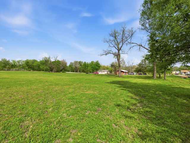 TBD E Mulberry Street, Kaufman, TX 75142