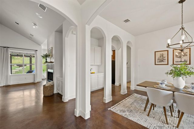 1906 Bee Creek RD, Spicewood, TX 78669