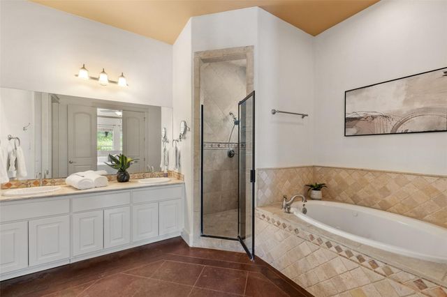 1906 Bee Creek RD, Spicewood, TX 78669