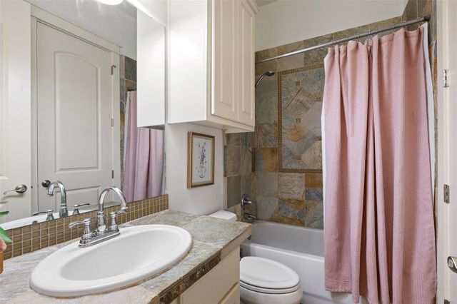 1906 Bee Creek RD, Spicewood, TX 78669