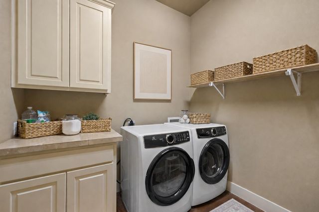 1906 Bee Creek RD, Spicewood, TX 78669