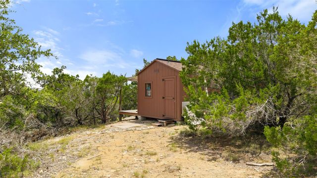 1906 Bee Creek RD, Spicewood, TX 78669
