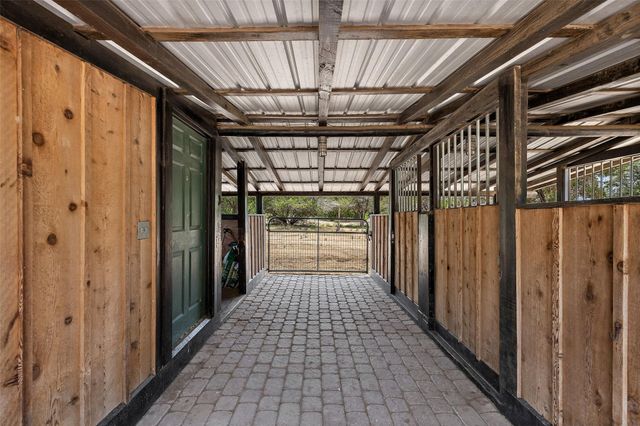 1906 Bee Creek RD, Spicewood, TX 78669