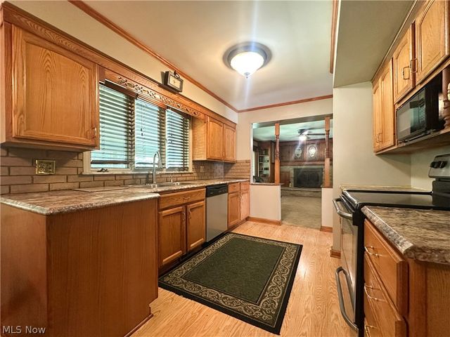 458 Hogarth Avenue, Niles, OH 44446