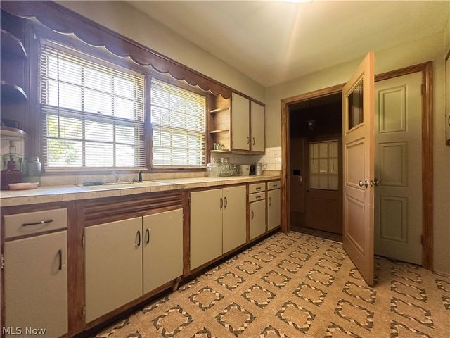 458 Hogarth Avenue, Niles, OH 44446
