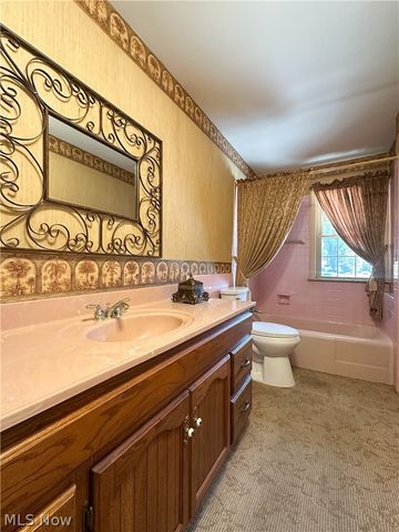 458 Hogarth Avenue, Niles, OH 44446