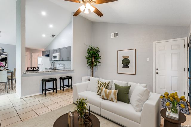 6318 Les Harrison, San Antonio, TX 78250